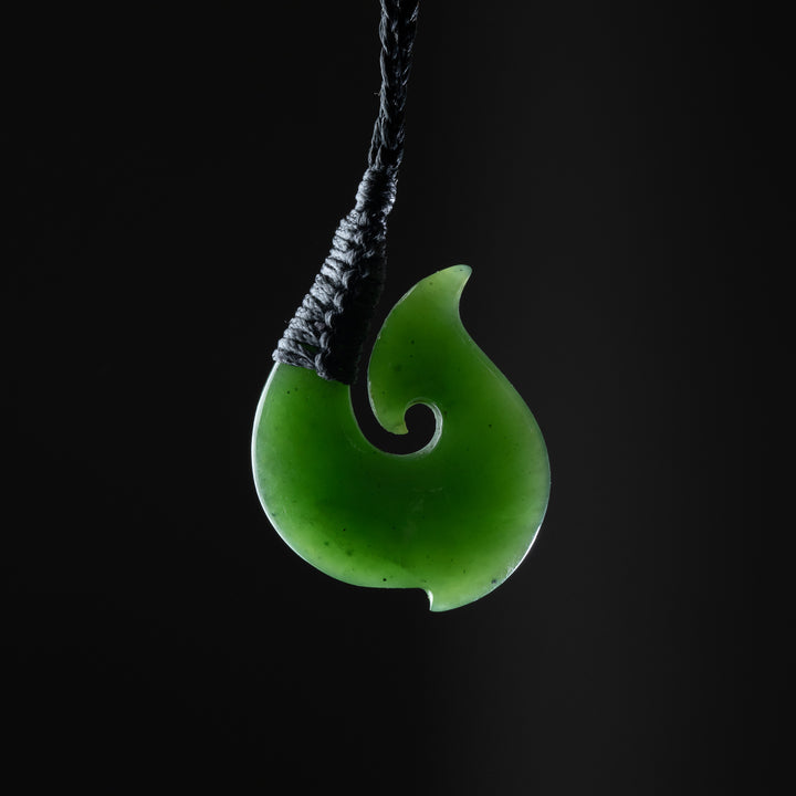 Hei Matau barbed & bound