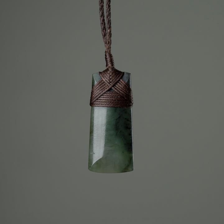 Small Pounamu Toki, Brown Binding