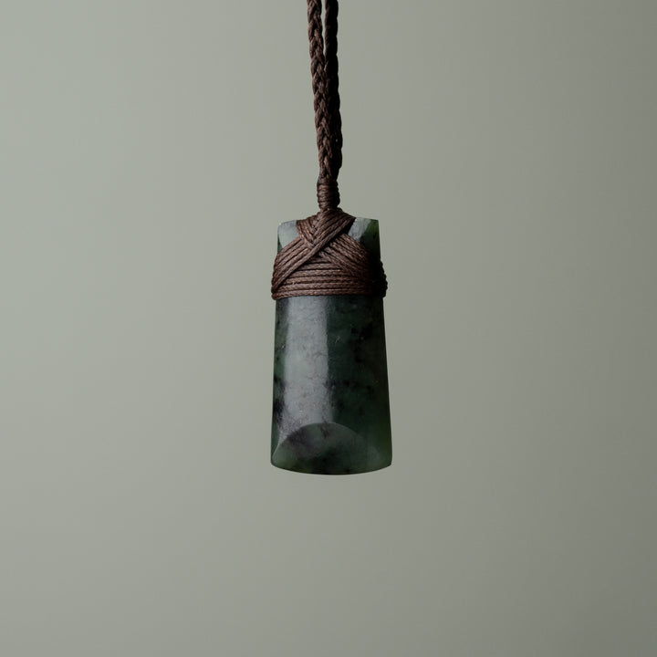 Small Pounamu Toki, Brown Binding