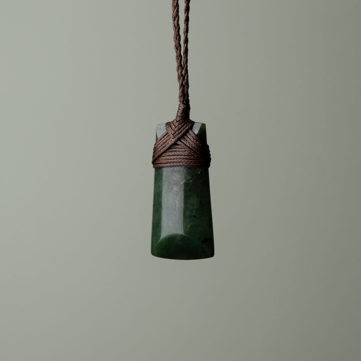 Small Pounamu Toki, Brown Binding
