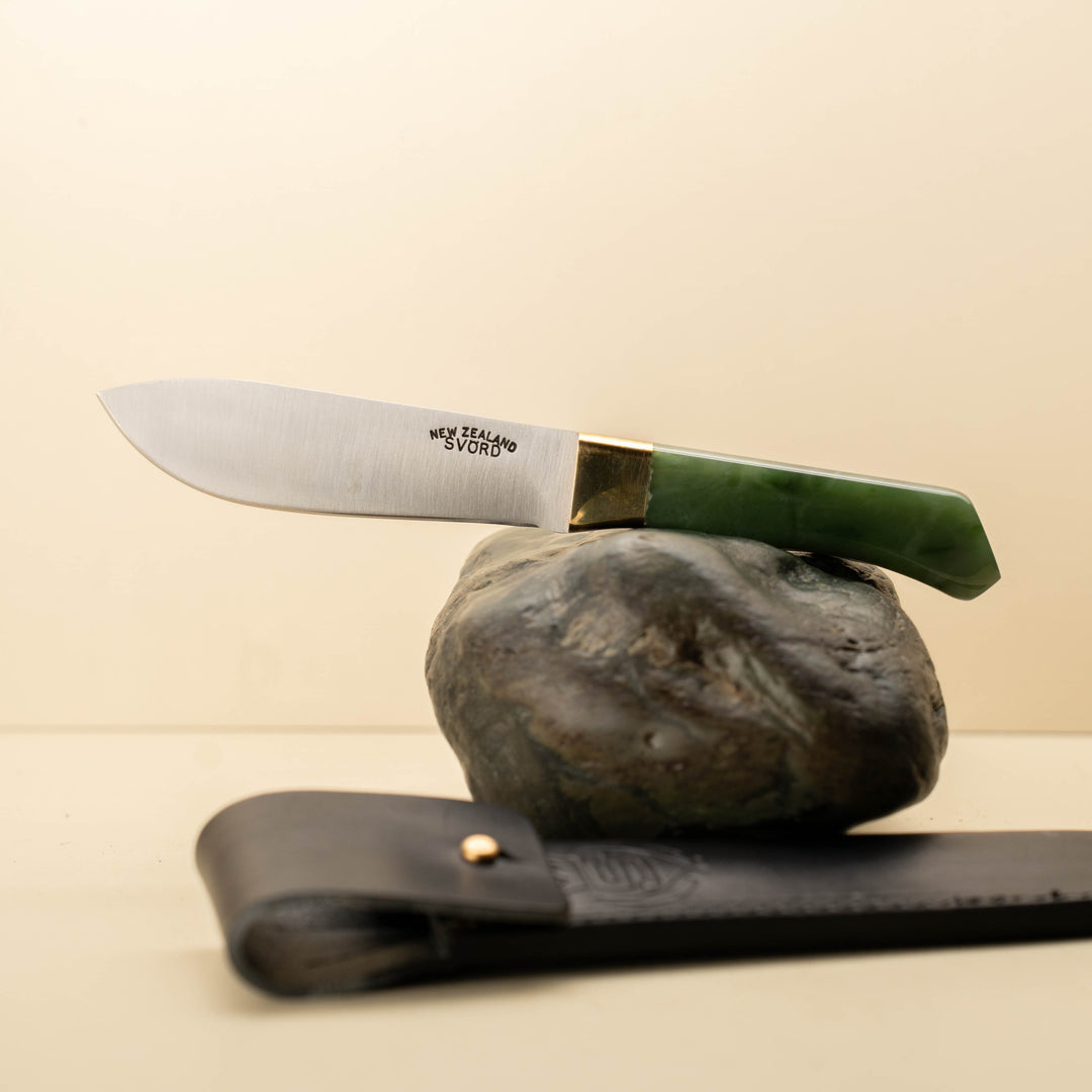 Pounamu Utility Knife: Svord Carbon Steel 13cm