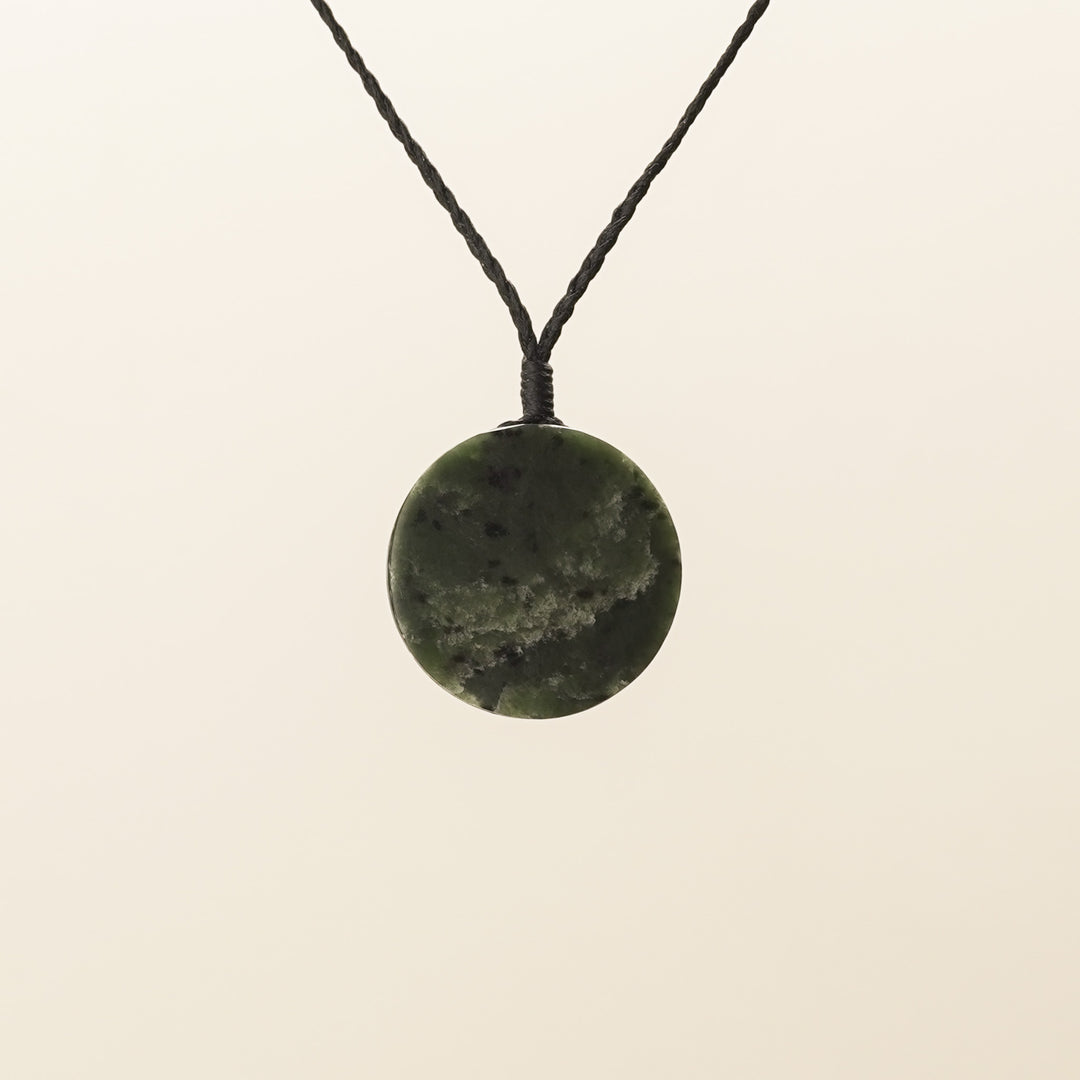 Medium Porowhita Pounamu Groove Pendant