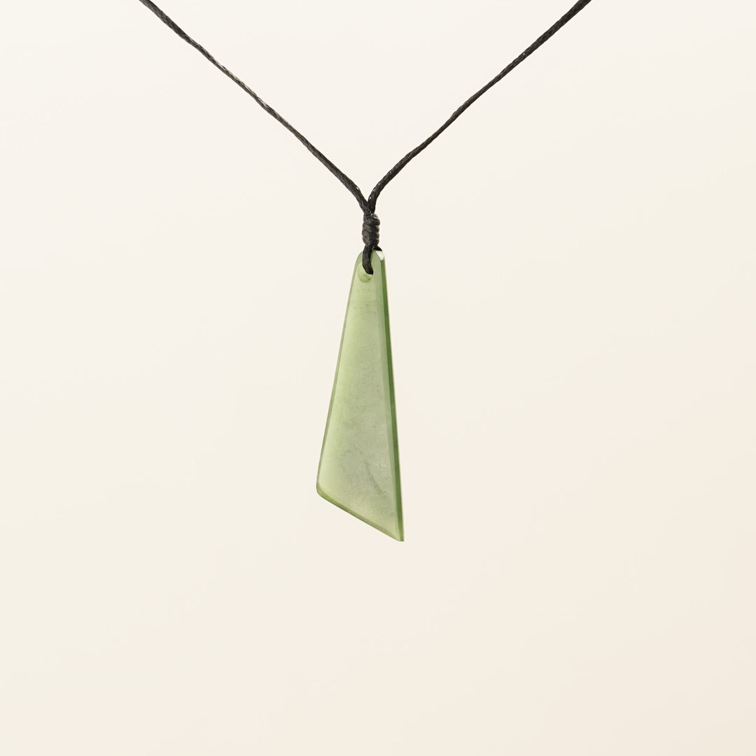 Kahurangi Medium Angled Toki Pounamu Pendant