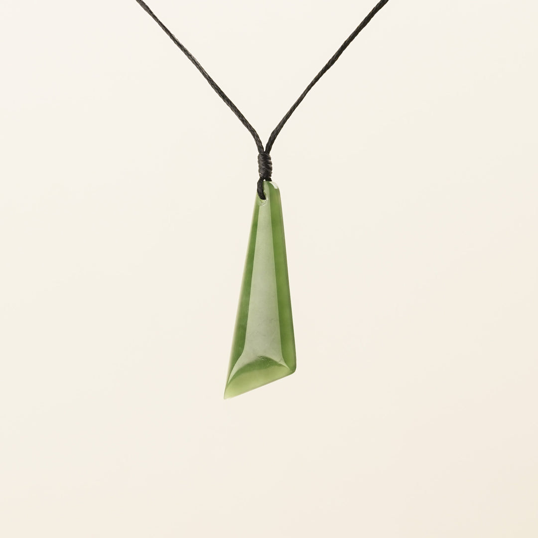 Kahurangi Medium Angled Toki Pounamu Pendant