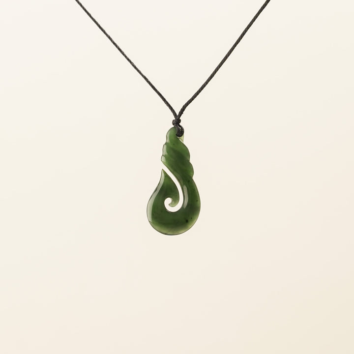Greenstone Large Twist-Top Hei Matau Pendant