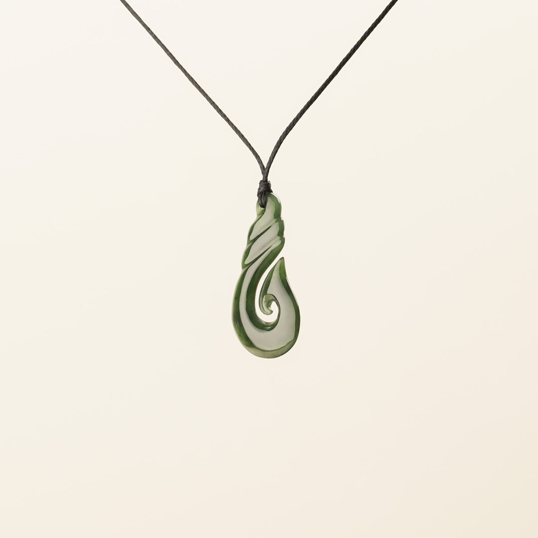 Greenstone Large Twist-Top Hei Matau Pendant