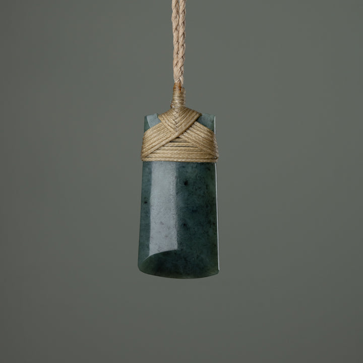 Small Pounamu Toki, Tan Binding