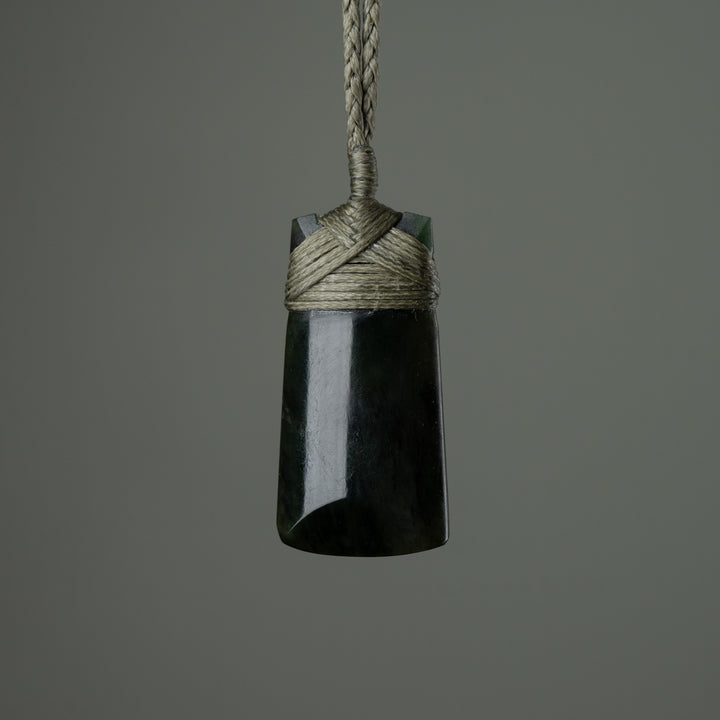 Extra Small Pounamu Toki, Khaki Binding