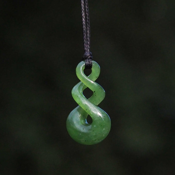 Small Pikorua double twist